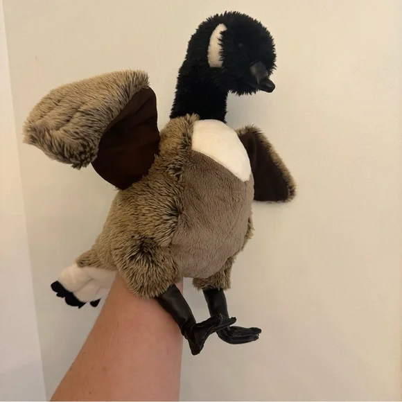 SOLD Folkmanis Canada Goose Hand Puppet Soft Plush Cobra Chicken Geese Play - Picture 11 of 11